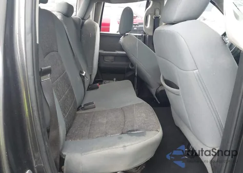 2014 Ram 1500 Big Horn z USA, uszkodzony, nr VIN 1C6RR7GT8ES479311